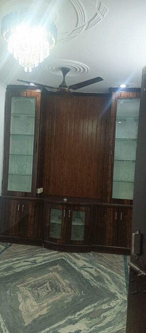 Furnished Amenities in 2 BHK Builder Floor at Dwarka Mor – for Sale