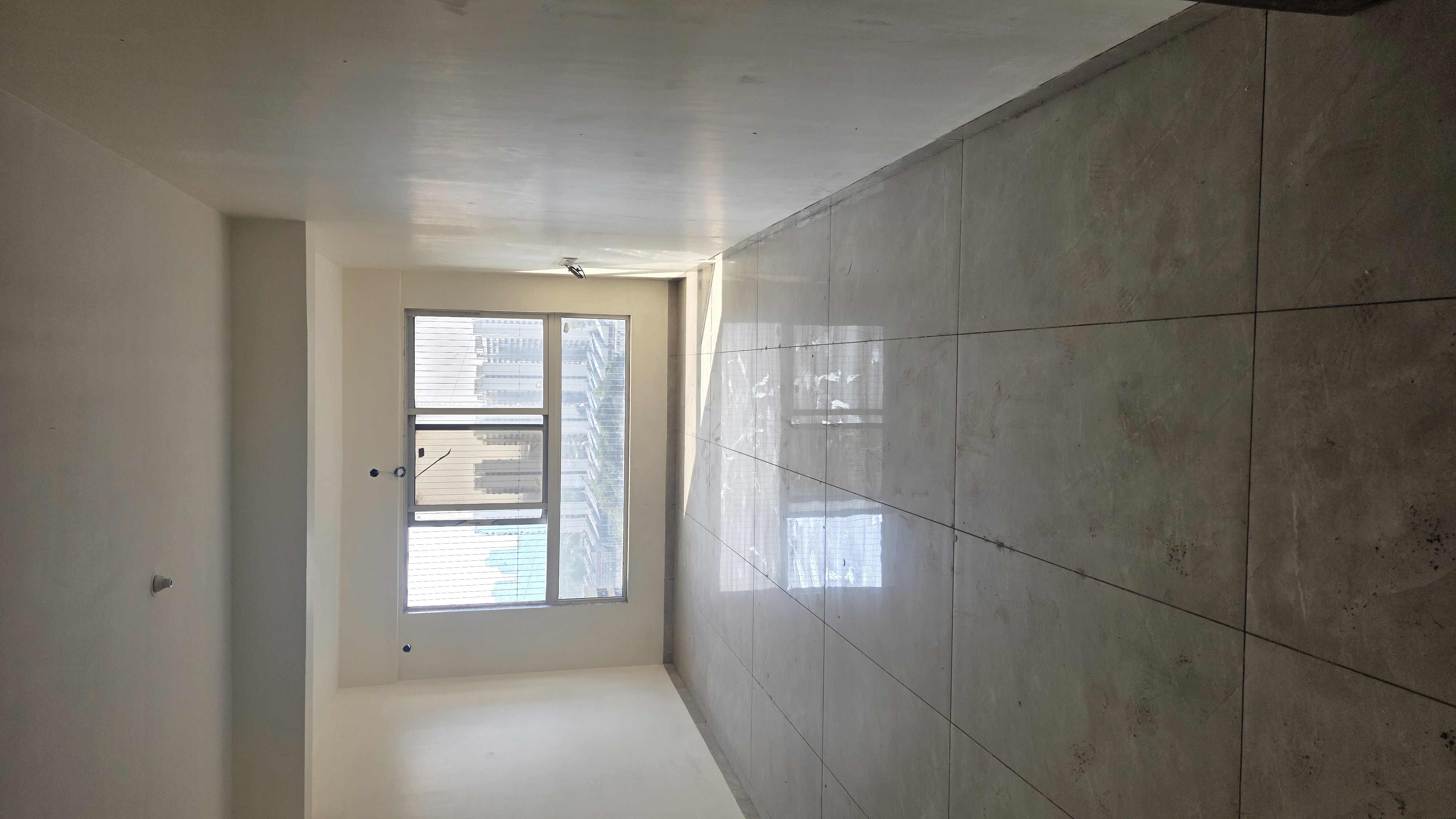 1.5 BHK + Study Room Apartment For Sale in Limra Burj Qadri