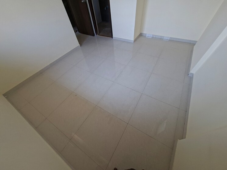 Room, raj-residency-kasarvadavali 1 Bedroom 540 Sq.Ft. Apartment In Kasarvadavali Thane 9632145