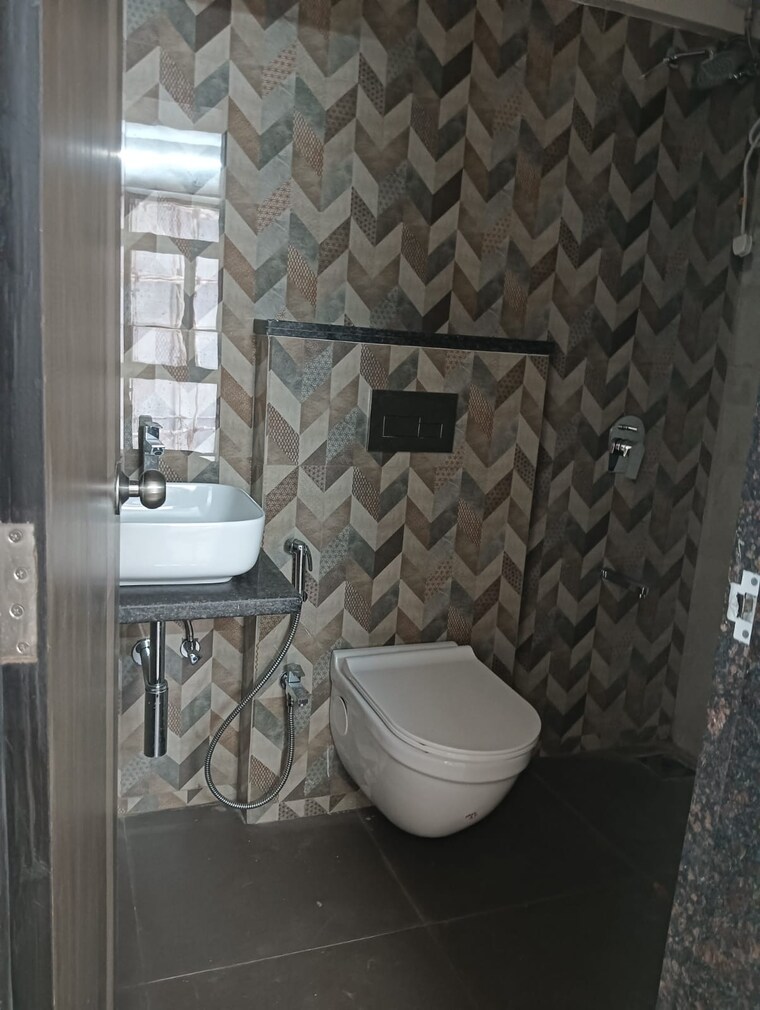 Bathroom, veena-smart-homes 1 Bedroom 393 Sq.Ft. Apartment In Kandivali West Mumbai 9632165