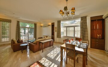 Living Room in 4 BHK Apartment at Panchsheel Park – for Rent