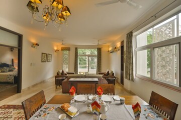 Living Room in 4 BHK Apartment at Panchsheel Park – for Rent