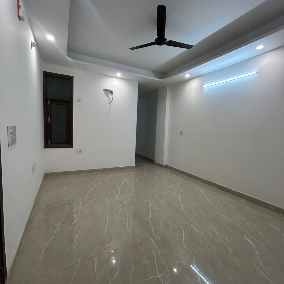 2 BHK Builder Floor For Rent in Maidangarhi