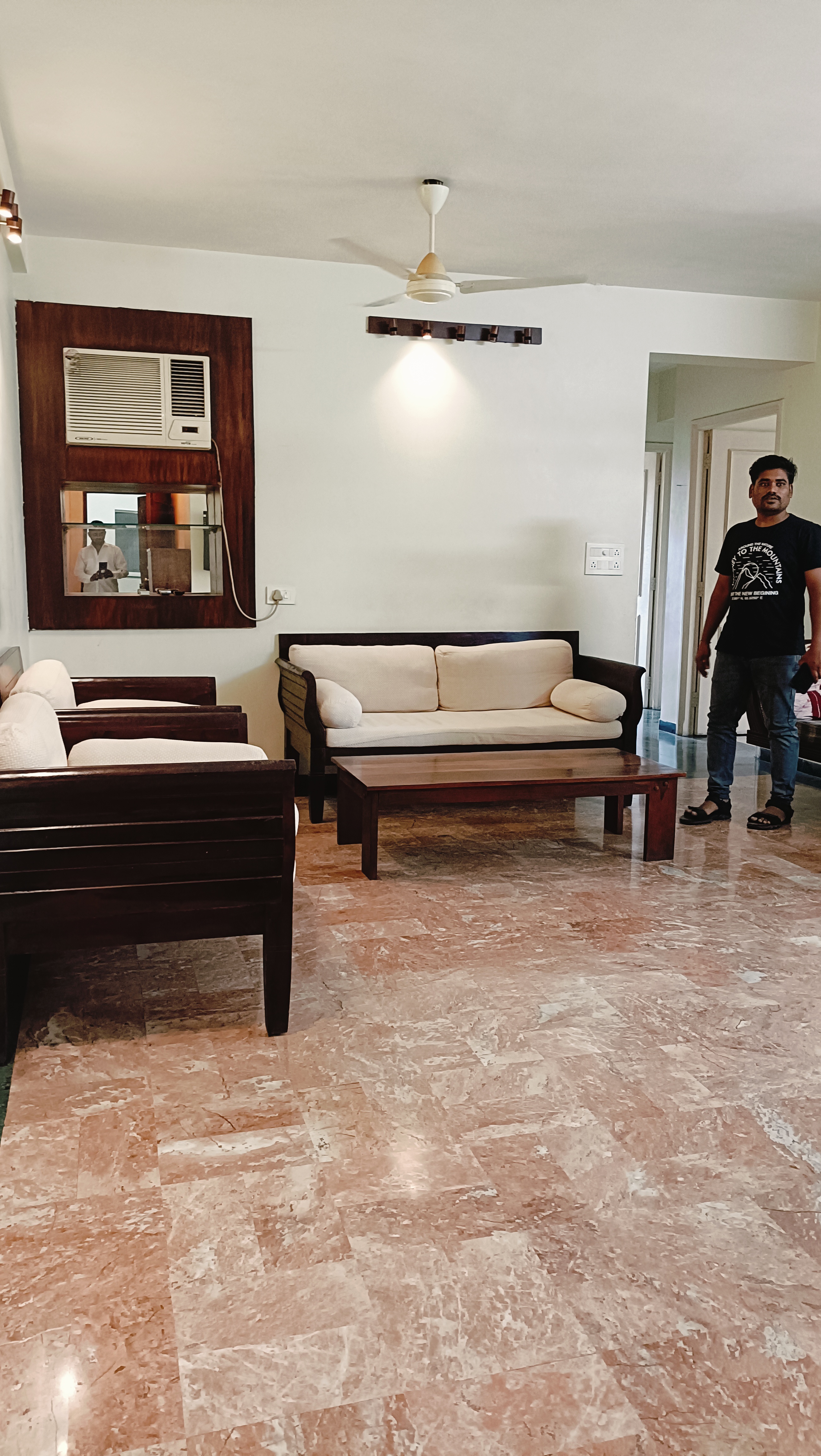 1 BHK Apartment For Rent in Hiranandani Estate Flora