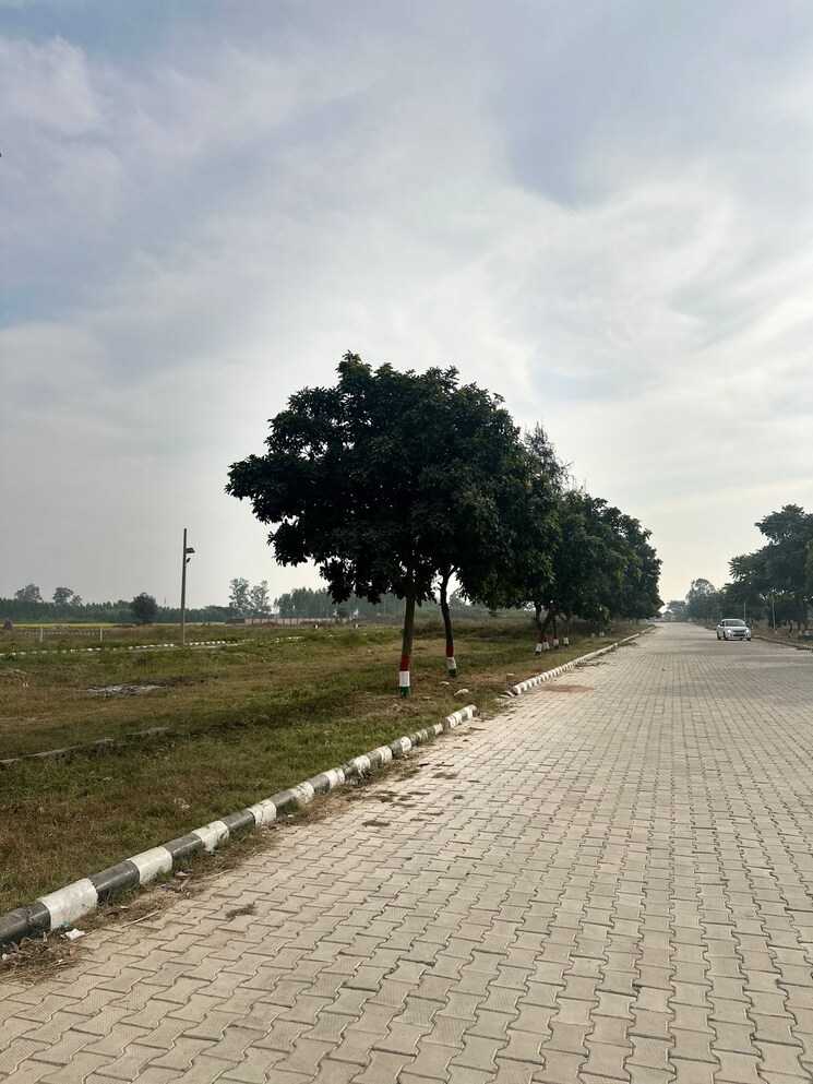 undefined, ambala highway  100 Sq.Yd. Plot In Ambala Highway Zirakpur 9632334
