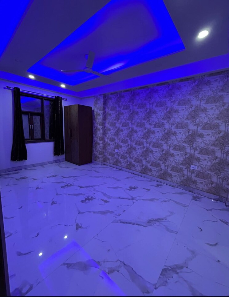 Bedroom, freedom fighters enclave 3 Bedroom 1400 Sq.Ft. Apartment In Freedom Fighters Enclave Delhi 9632259