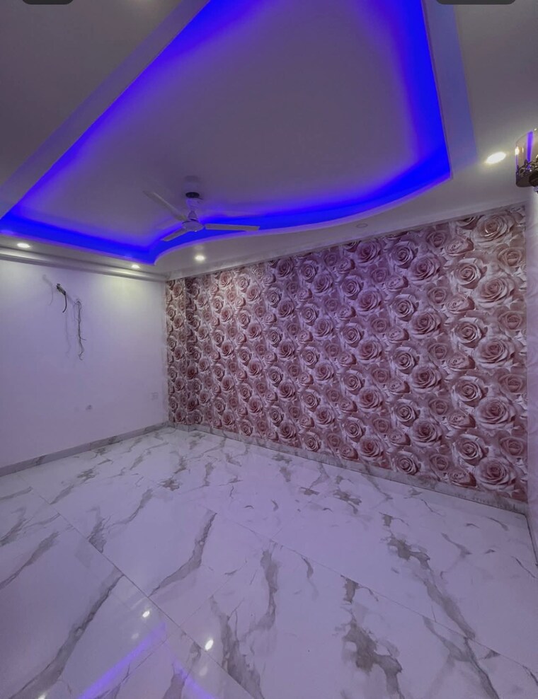 Bedroom, freedom fighters enclave 3 Bedroom 1400 Sq.Ft. Apartment In Freedom Fighters Enclave Delhi 9632259