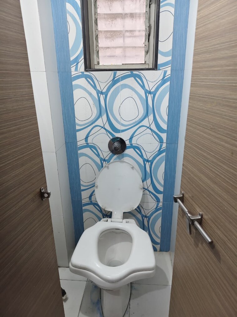 Bathroom, sun-city 2 Bedroom 900 Sq.Ft. Apartment In Sinhagad Road Pune 9632279
