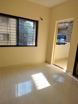 Room in 2 BHK Apartment at Mittal Atria, Dhanori – for Rent