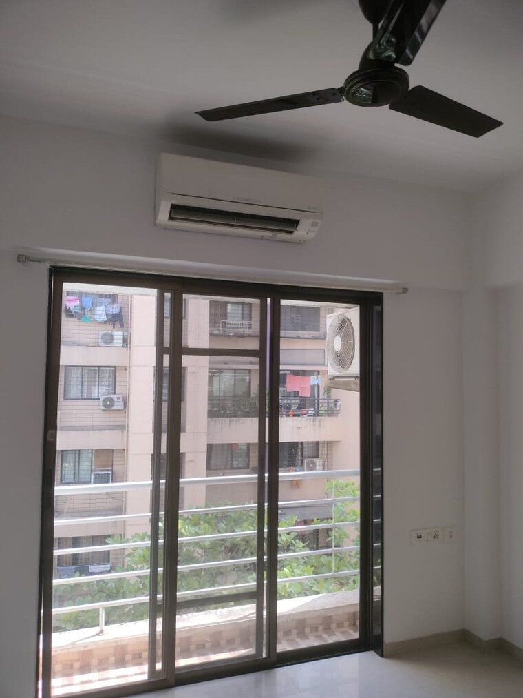 Room, dedhia-elita 1 Bedroom 558 Sq.Ft. Apartment In Ghodbunder Road Thane 9632357