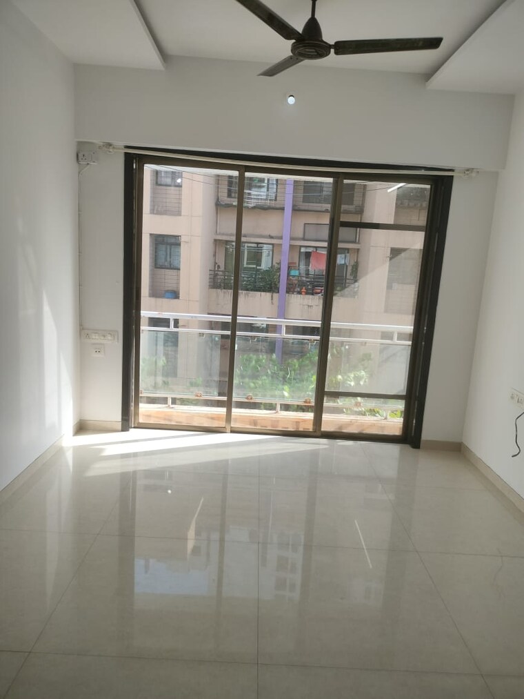Room, dedhia-elita 1 Bedroom 558 Sq.Ft. Apartment In Ghodbunder Road Thane 9632357