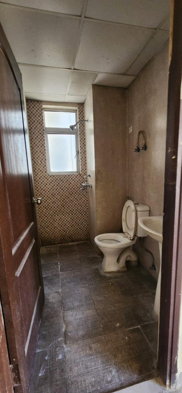 Bathroom, aditya-city-apartments 2 Bedroom 881 Sq.Ft. Apartment In Shahpur Bamheta Ghaziabad 9632378