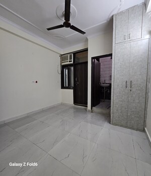 Room in 1 BHK Builder Floor at Chattarpur – for Rent