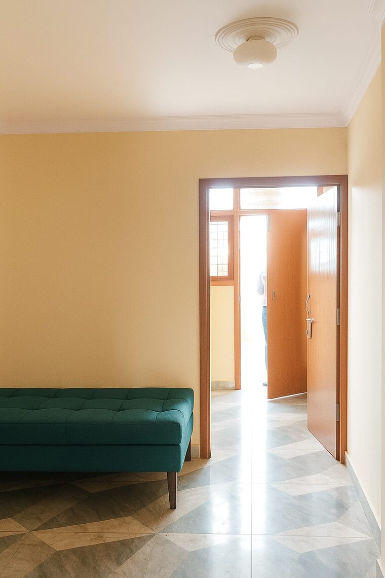 Room, new ashok nagar 2 Bedroom 665 Sq.Ft. Builder Floor In New Ashok Nagar Delhi 9632480