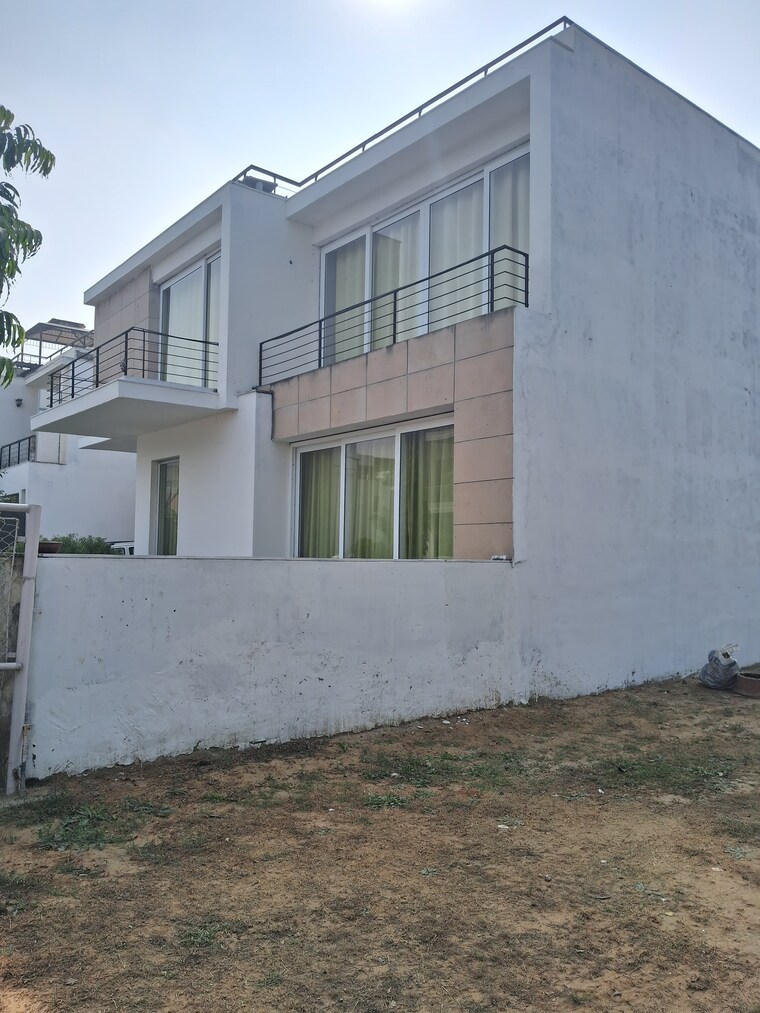 Exterior View, vatika-signature-villas 6+ Bedroom 560 Sq.Yd. Villa In Sector 82 Gurgaon 9632446