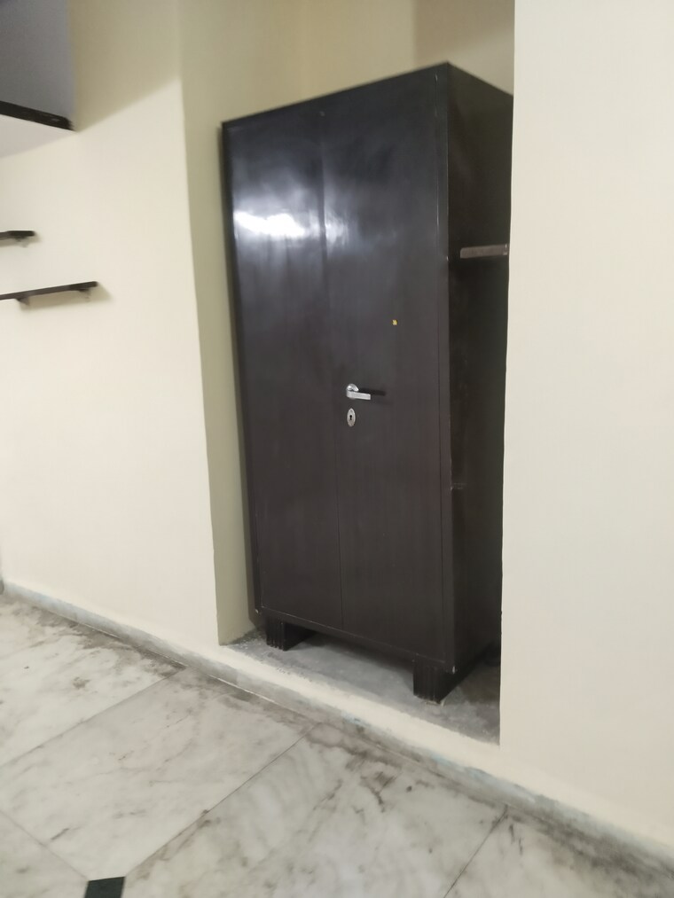 Room, savitri nagar 2 Bedroom 900 Sq.Ft. Builder Floor In Savitri Nagar Delhi 9632456