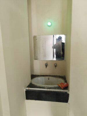 Furnished Amenities in 2 BHK Builder Floor at Savitri Nagar – for Rent