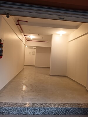 Room in 1 BHK Apartment at Everest Classique, Vile Parle East – for Rent