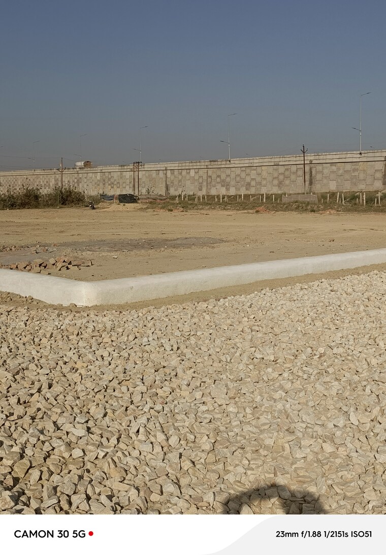 undefined, sultanpur road  1290 Sq.Yd. Plot In Sultanpur Road Lucknow 9632473