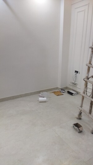 Room in 3 BHK Builder Floor at Rohini Sector 24 – for Sale