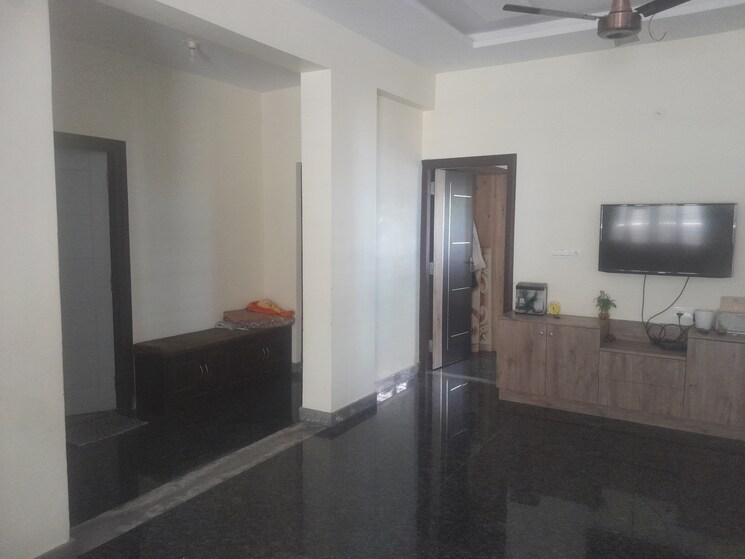 Living Room, nri layout 2 Bedroom 1500 Sq.Ft. Builder Floor In Nri Layout Bangalore 9632475