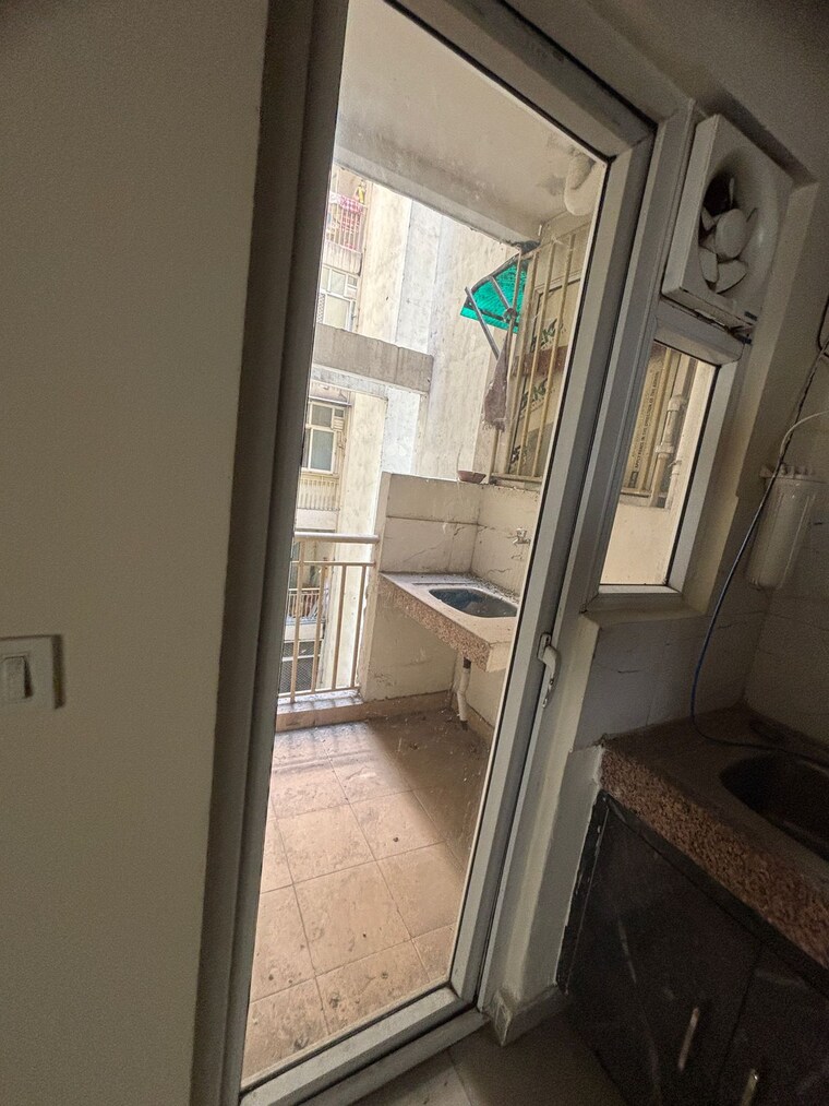 Balcony, paramount-emotions 2 Bedroom 1075 Sq.Ft. Apartment In Sector 1 Greater Noida Greater Noida 9632478