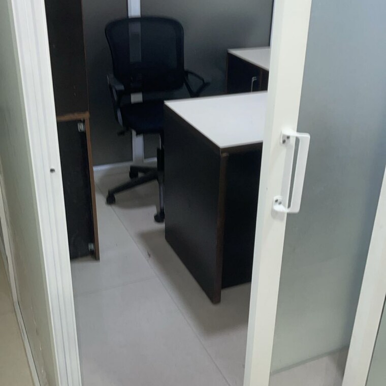 Team Area, sector 17 Commercial Office Space 800 Sq.Ft. In Sector 17 Chandigarh 9632486