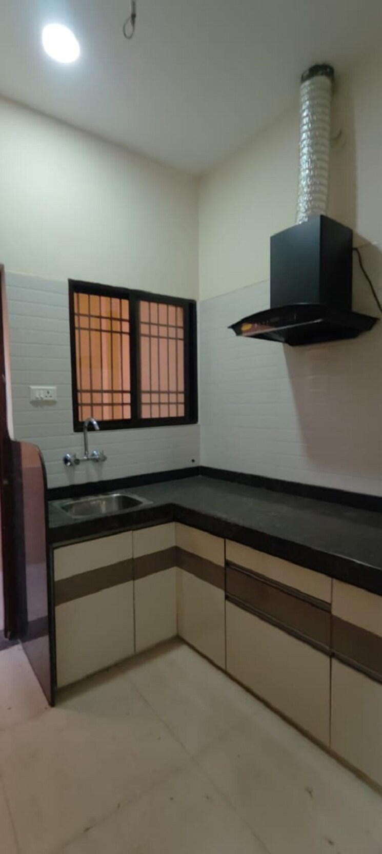 Kitchen, mahadeo ghat road 2 Bedroom 1100 Sq.Ft. Independent House In Mahadeo Ghat Road Raipur 9632460