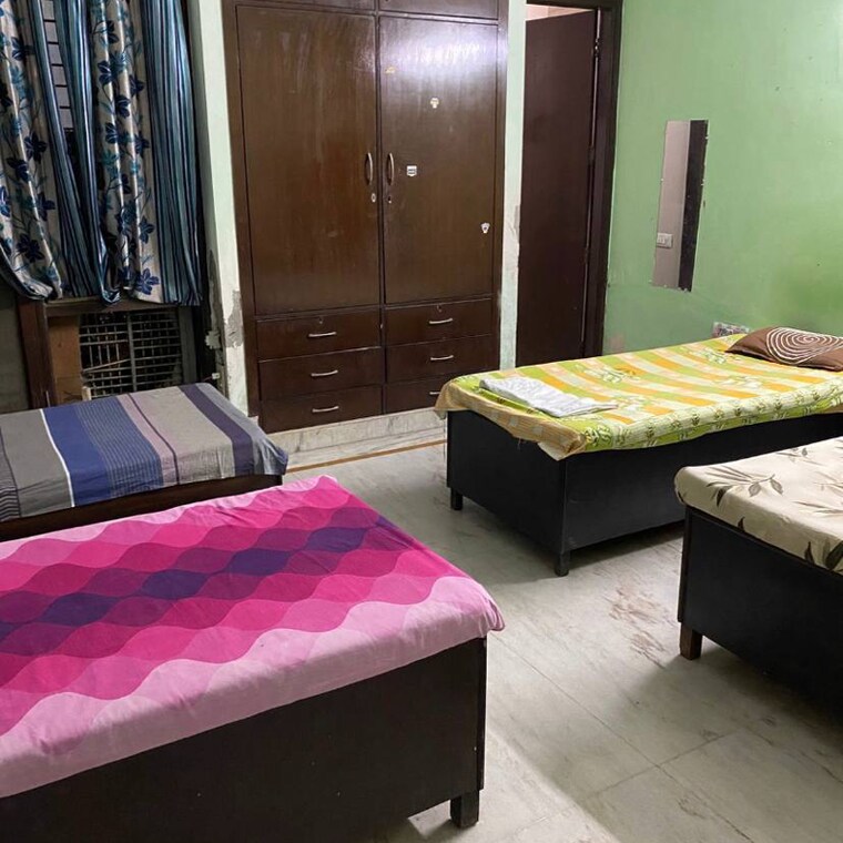 Bedroom, sector 59 Pg For Girls In Sector 59 9632571