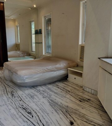 Bedroom in 3 BHK Apartment at Breach Candy – for Rent