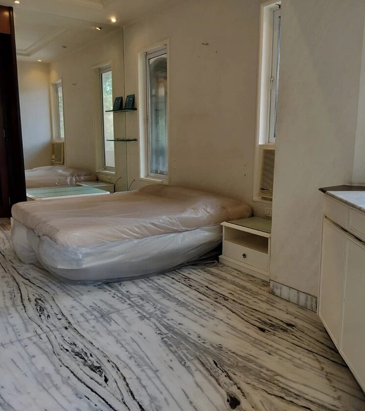 Bedroom, breach candy 3 Bedroom 2500 Sq.Ft. Apartment In Breach Candy Mumbai 9632510