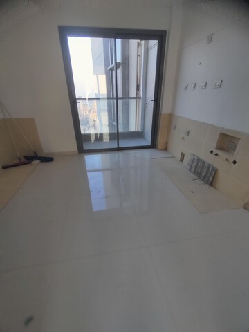 Room in 5 BHK Apartment at Rustomjee Crown, Prabhadevi – for Sale