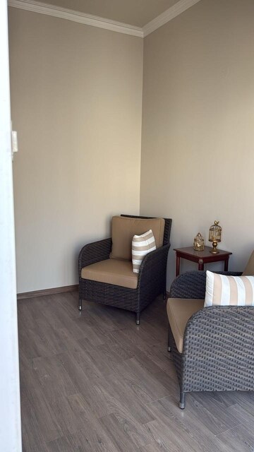 Living Room in 2.5 BHK Builder Floor at Central Park Cerise Suites, Sohna Sector 33 – for Rent