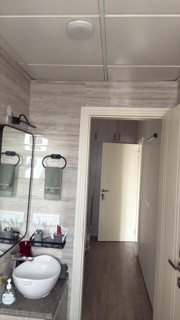 Building Lobby in 2.5 BHK Builder Floor at Central Park Cerise Suites, Sohna Sector 33 – for Rent