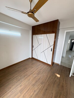 2 BHK Apartment For Rent in Signature Global City, Sector 37d