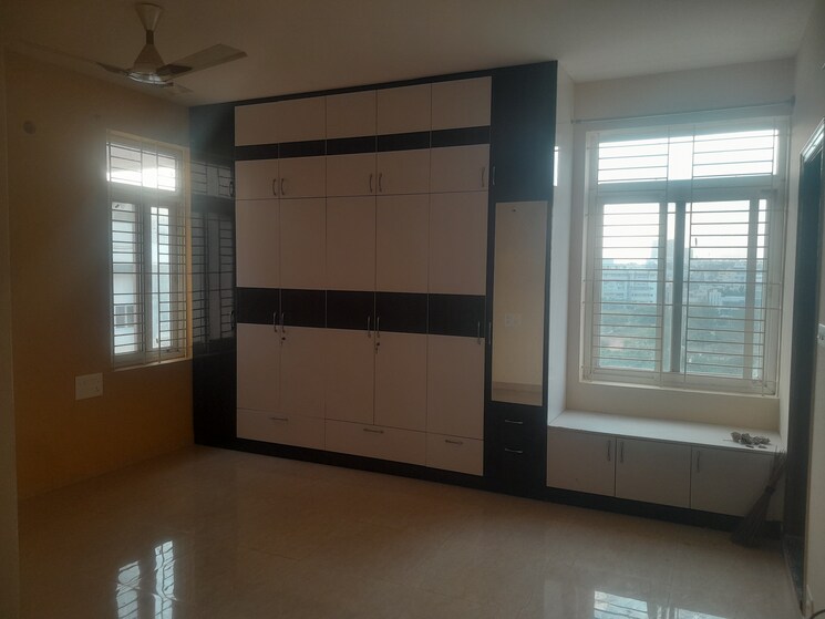Room, nri layout 3 Bedroom 1800 Sq.Ft. Builder Floor In Nri Layout Bangalore 9632549