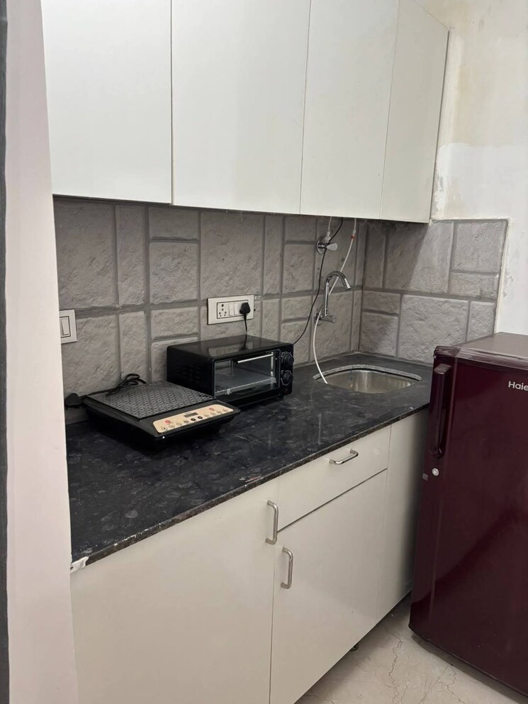 Kitchen, saket 1 RK 250 Sq.Ft. Builder Floor In Saket Delhi 9632591