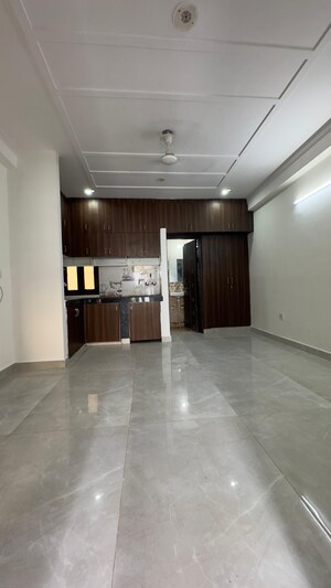 1 BHK Builder Floor For Rent in Chattarpur