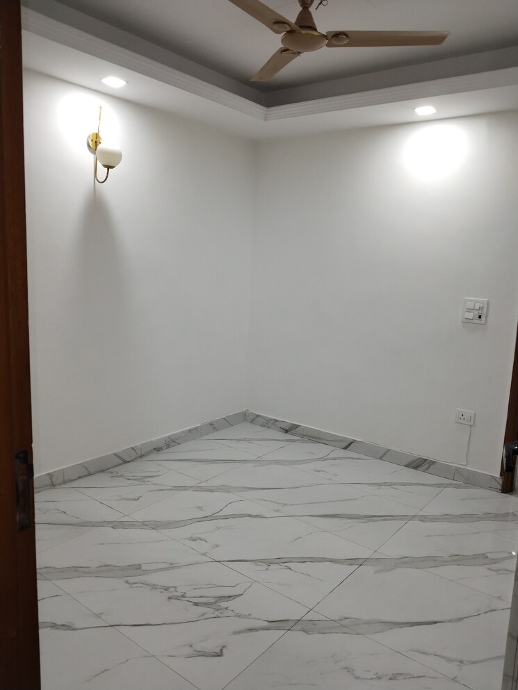 Room, panchsheel vihar 3 Bedroom 1150 Sq.Ft. Apartment In Panchsheel Vihar Delhi 9632626