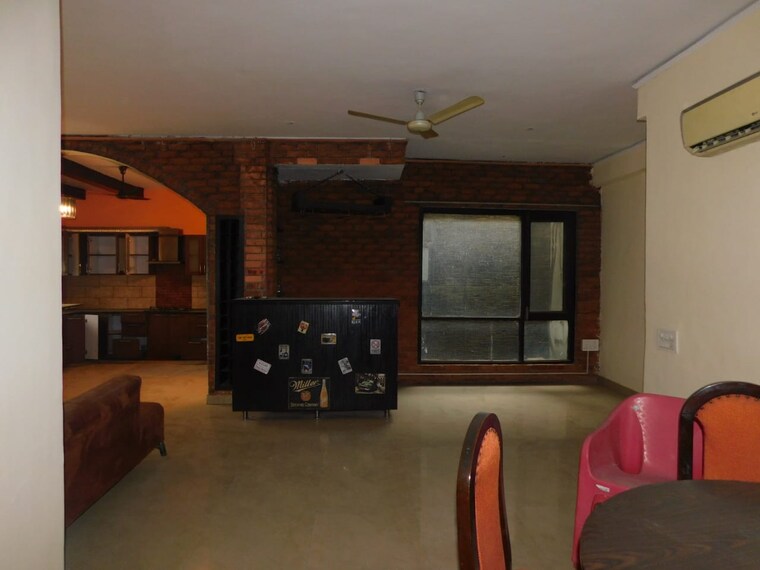 Living Room, gardenia-glory 3 Bedroom 250 Sq.Mt. Independent House In Sector 46 Noida 9632608