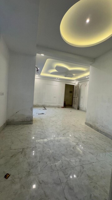 Room in 1 BHK Builder Floor at Chattarpur – for Rent