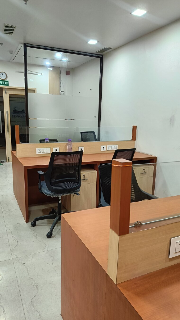Team Area, mani-casadona Commercial Office Space 824 Sq.Ft. In New Town Kolkata 9632630
