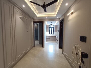 Room in 4 BHK Apartment at Sector 10 Dwarka – for Sale
