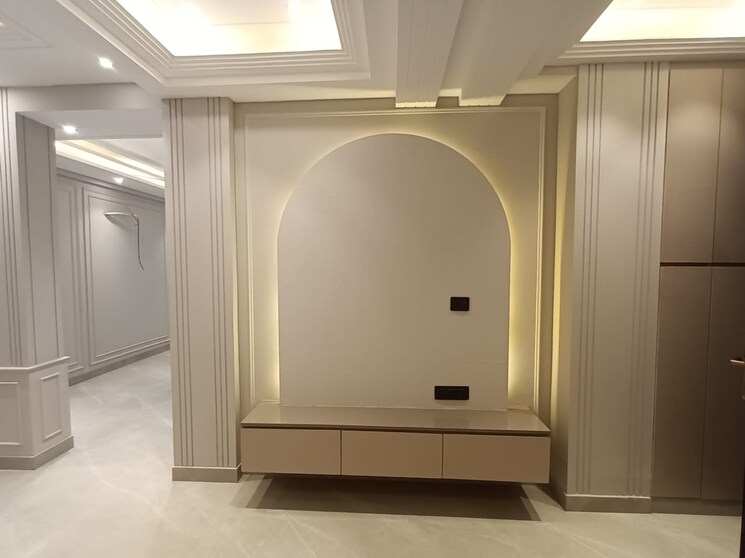 Room, sector 10 dwarka 4 Bedroom 1900 Sq.Ft. Apartment In Sector 10 Dwarka Delhi 9632656