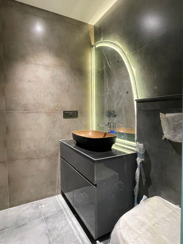 Bathroom, sector 10 dwarka 4 Bedroom 1900 Sq.Ft. Apartment In Sector 10 Dwarka Delhi 9632656