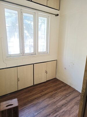 Room in 1 BHK Apartment at Lok Puram, Vasant Vihar – for Rent