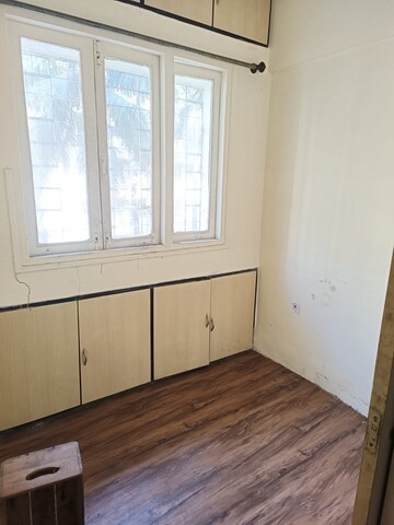 Room in 1 BHK Apartment at Lok Puram, Vasant Vihar – for Rent