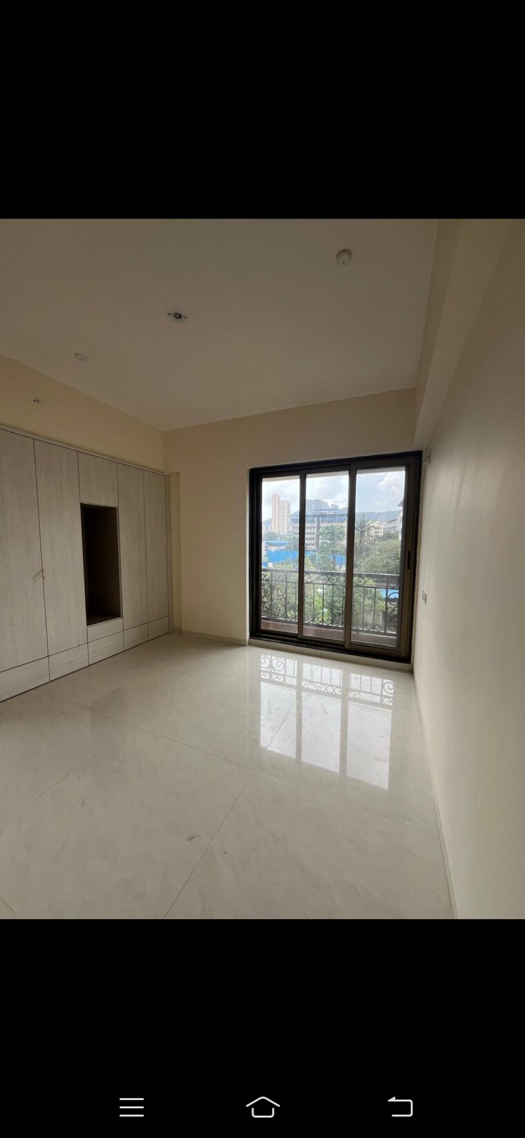 Room, kamal-apartment-teen-hath-naka 3 Bedroom 900 Sq.Ft. Apartment In Louis Wadi Thane 9632654