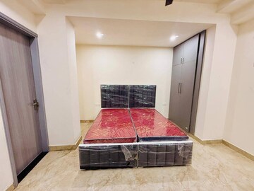 Bedroom in 1 BHK Builder Floor at Saket – for Rent