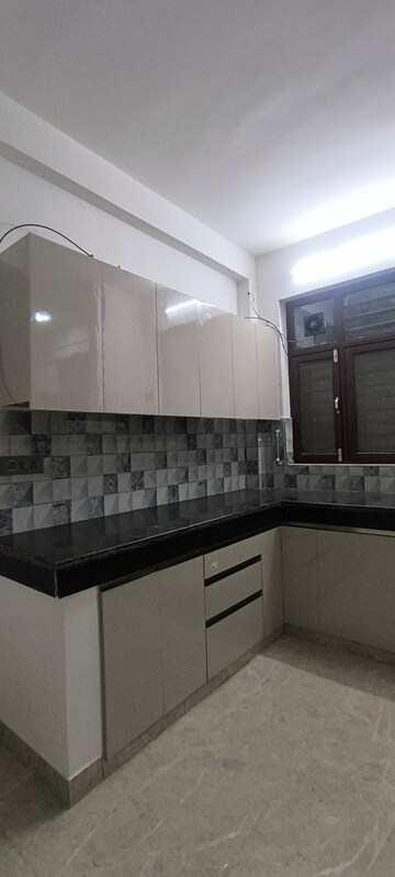Kitchen in 1 BHK Builder Floor at Huda CGHS, Sector 56 – for Rent